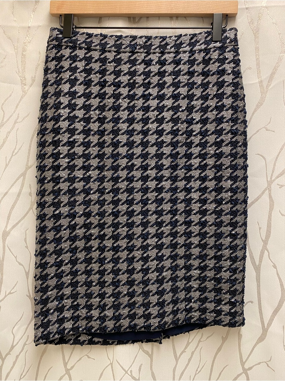 Ann Taylor Navy and White Houndstooth Tweed Pencil Skirt
